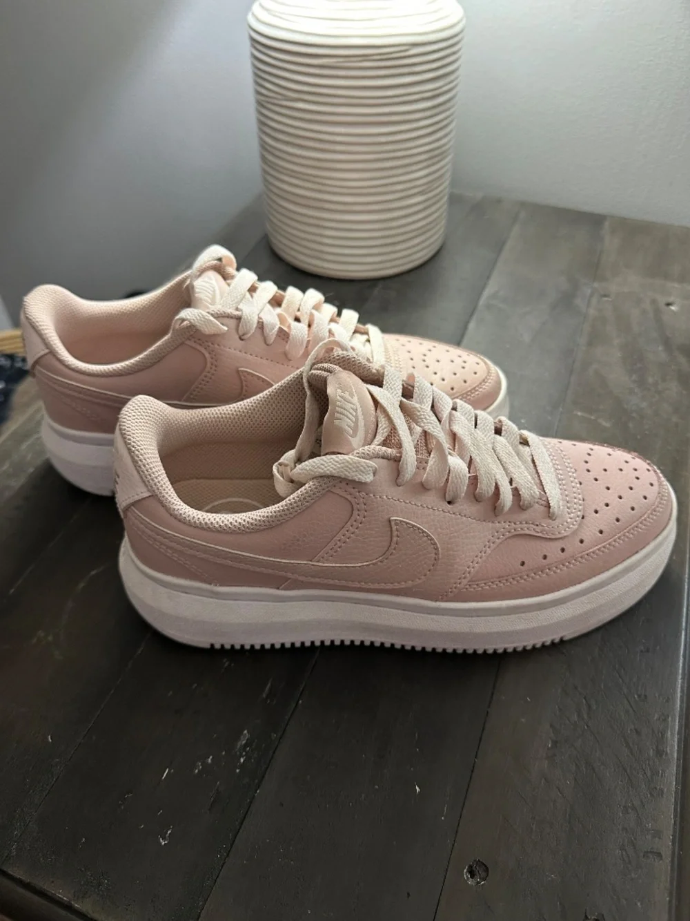 Nike 💕 court
